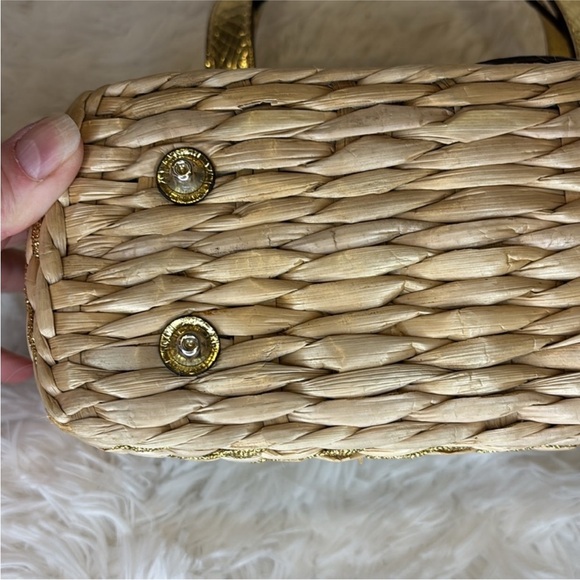 Y2K Guess Straw and Gold Ribbon
Woven Shoulder Bag - Picture 15 of 16